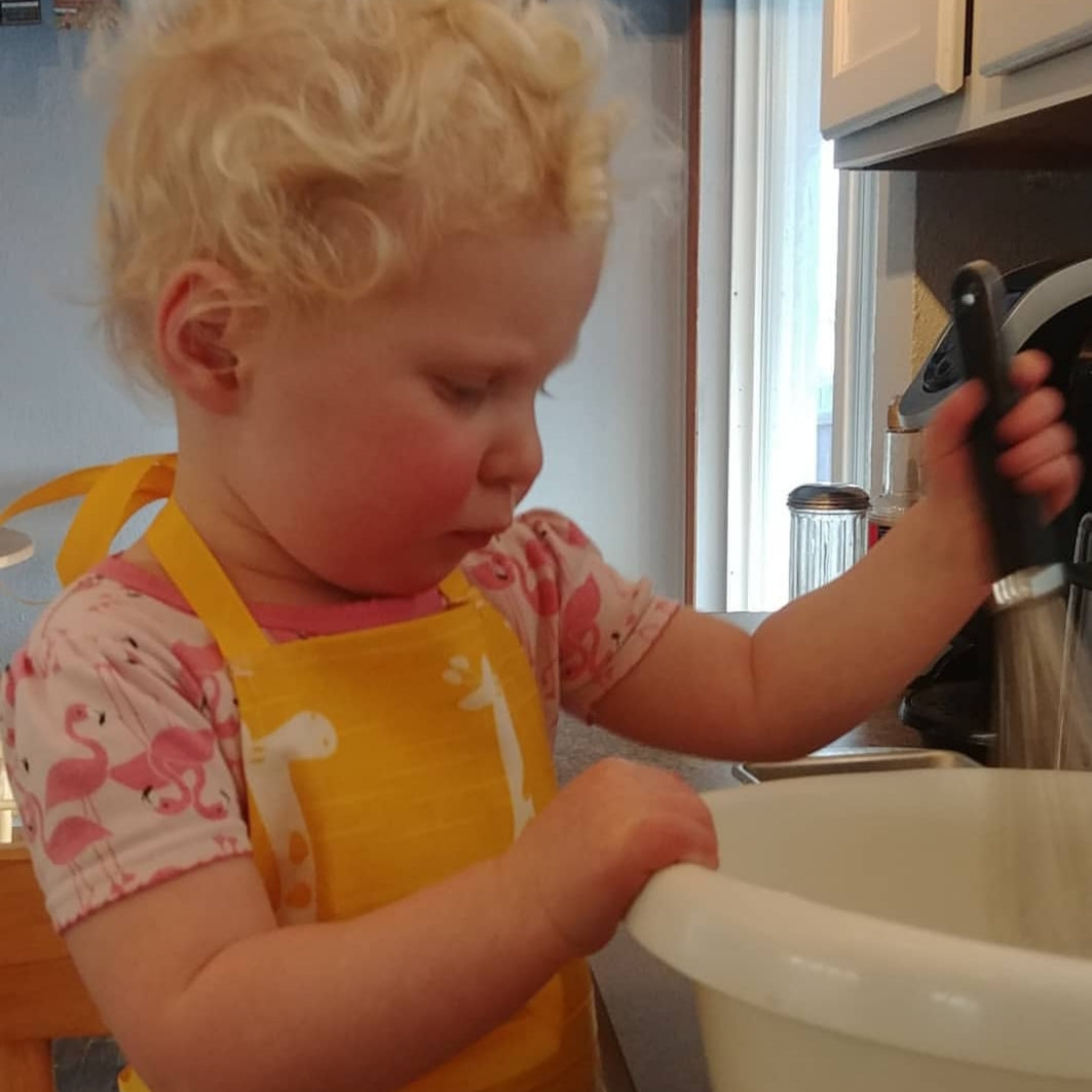 Sewing Pattern, Kids Apron - digital download