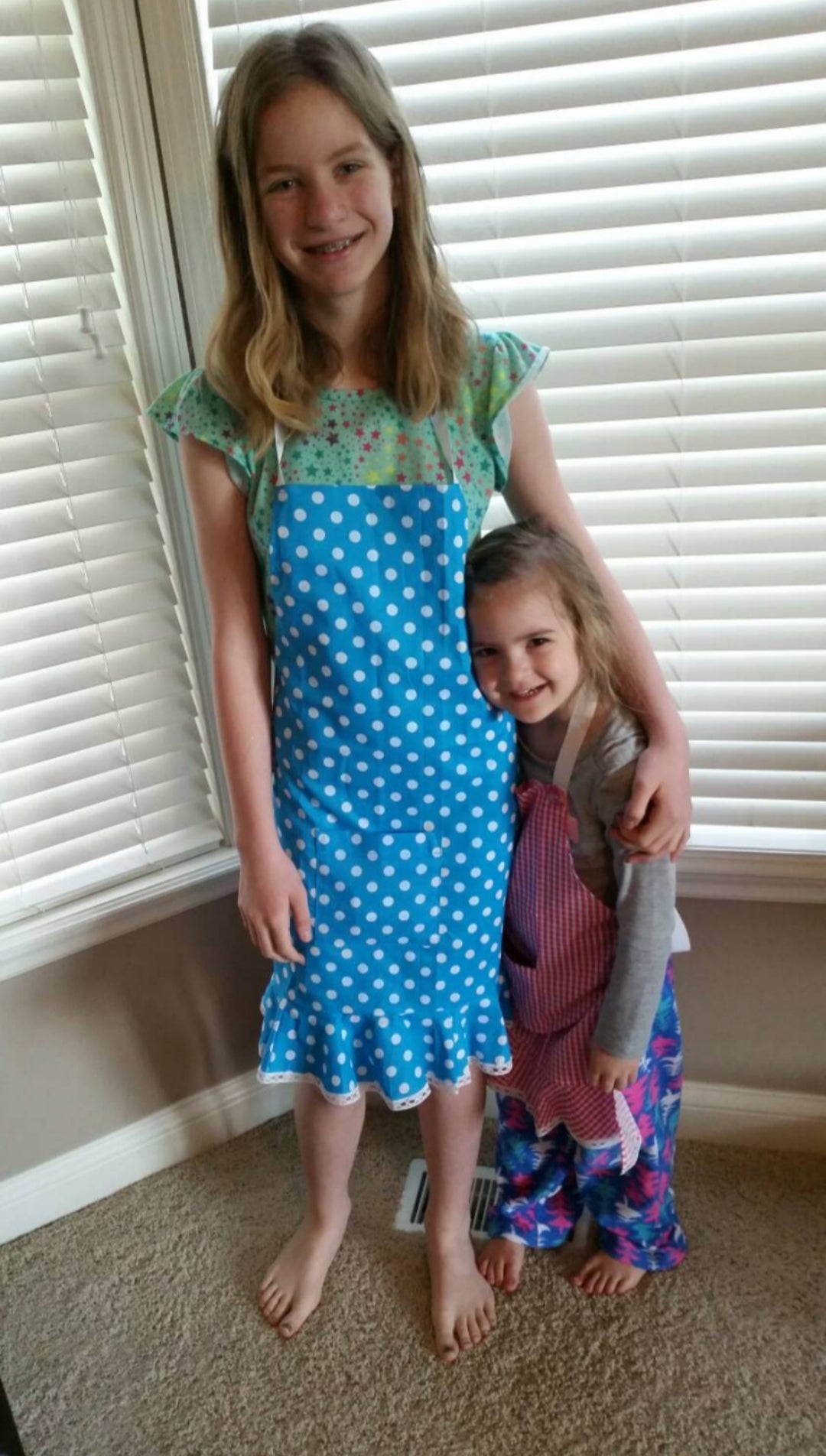 Sewing Pattern, Kids Apron - digital download