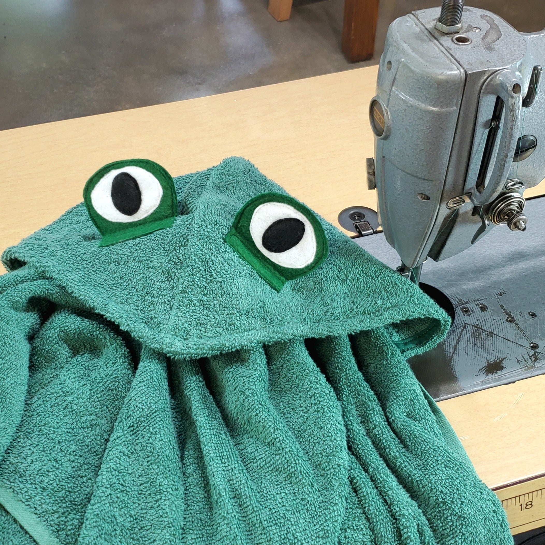 Sewing Pattern, Frog Hooded Towel - Digital Download